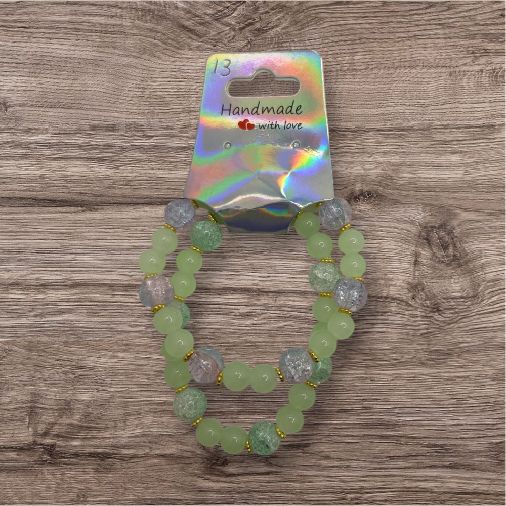 ✨5/$25✨Green and Clear Beaded Bracelets NWOT